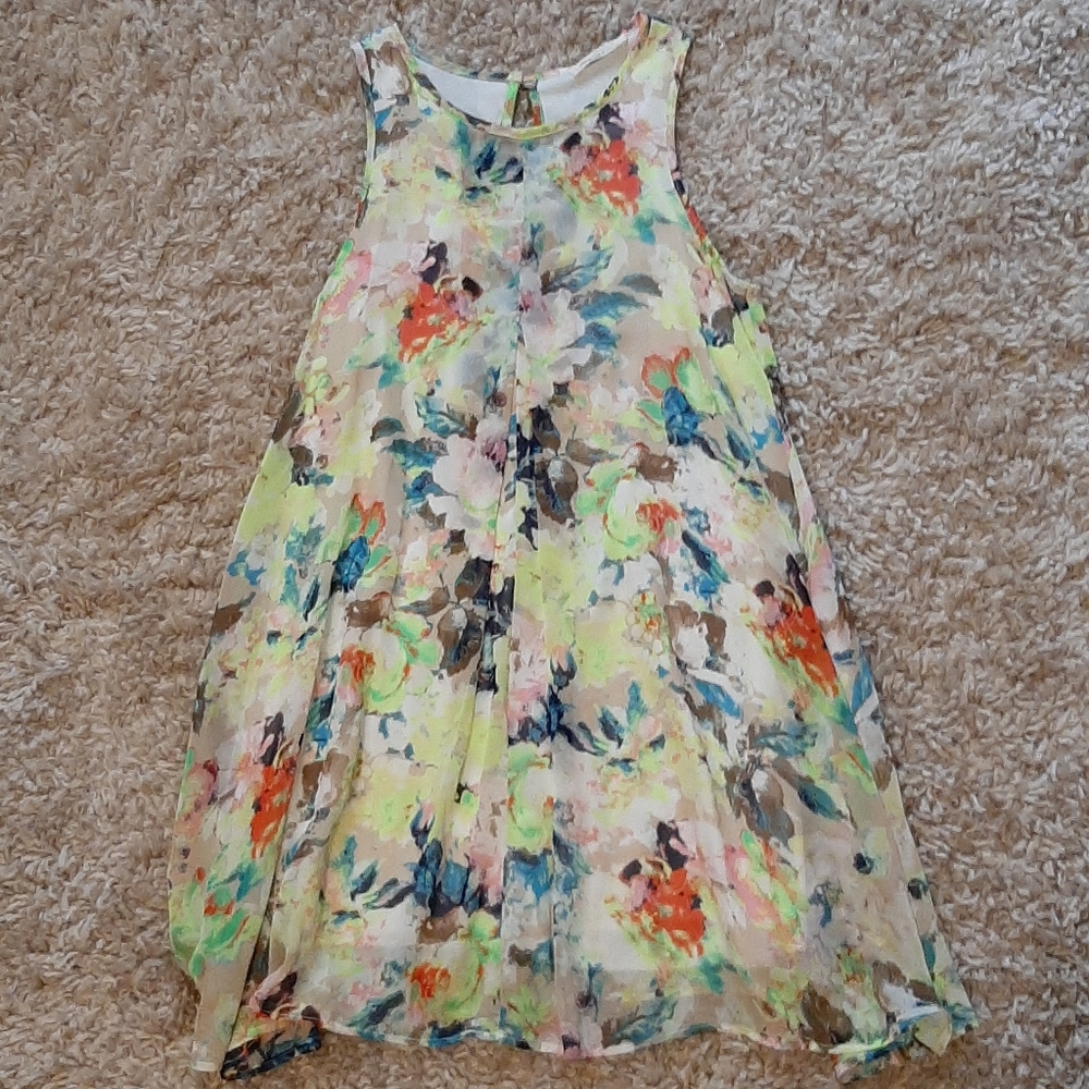 CLOSET CLEAR OUT!! Floral mini shift dress
